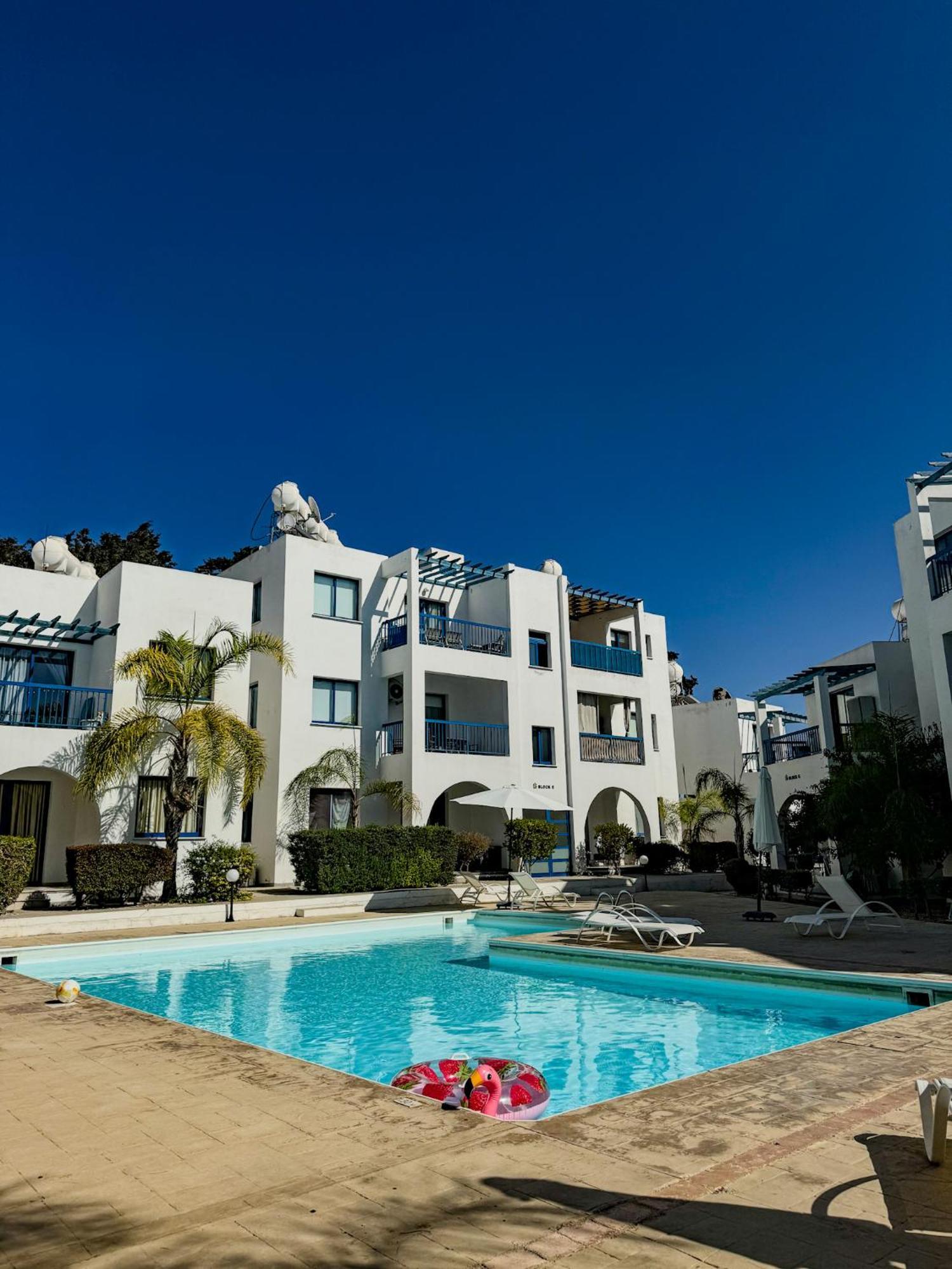 Diana Hats 1b, Pool, Center Apartment Paphos